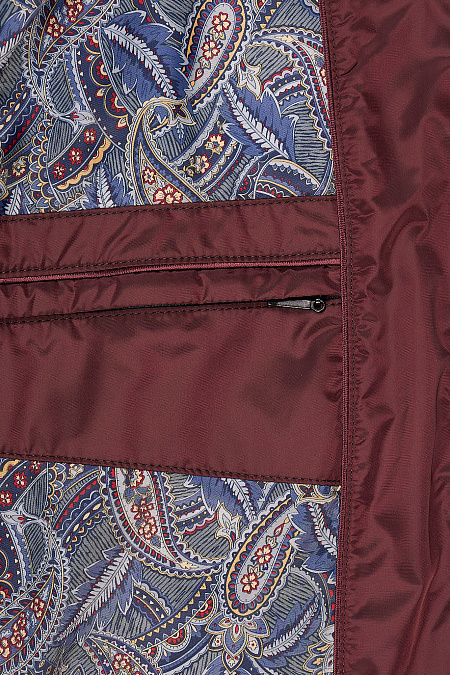 Стеганый короткий пуховик бордового цвета с капюшоном для мужчин бренда Meucci (Италия), арт. 2847 - фото. Цвет: Бордо. Купить в интернет-магазине https://shop.meucci.ru
