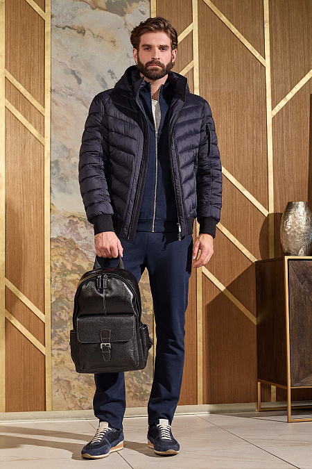 Стеганая короткая куртка-пуховик с капюшоном  для мужчин бренда Meucci (Италия), арт. 7455 - фото. Цвет: Темно-синий. Купить в интернет-магазине https://shop.meucci.ru
