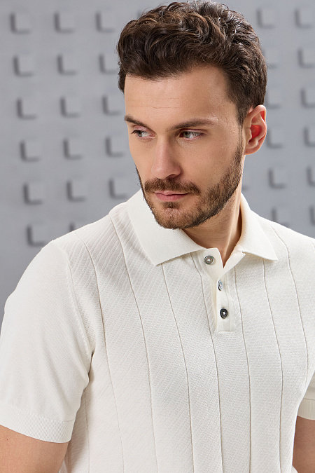 Поло цвета слоновой кости с фактурным полосами из хлопка Пима  для мужчин бренда Meucci (Италия), арт. MEU-2614/DQSS73 - фото. Цвет: Слоновая кость. Купить в интернет-магазине https://shop.meucci.ru
