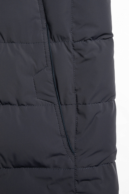 Стеганый пуховик средней длины с капюшоном  для мужчин бренда Meucci (Италия), арт. 1580 - фото. Цвет: Темно-синий. Купить в интернет-магазине https://shop.meucci.ru
