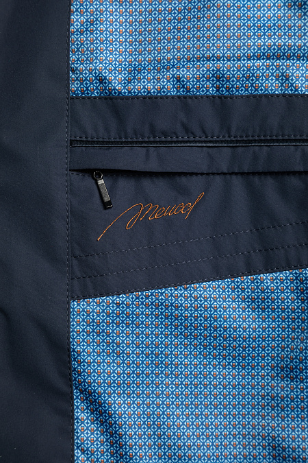 Короткий пуховик с меховым воротником в стиле пилот для мужчин бренда Meucci (Италия), арт. 7771 - фото. Цвет: Темно-синий. Купить в интернет-магазине https://shop.meucci.ru
